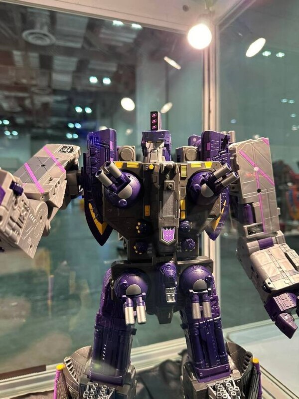 Image Of Titan Class Tidal Wave And Cybertronian Wheeljack Reveals At Cybertron Fest 2023  (29 of 43)